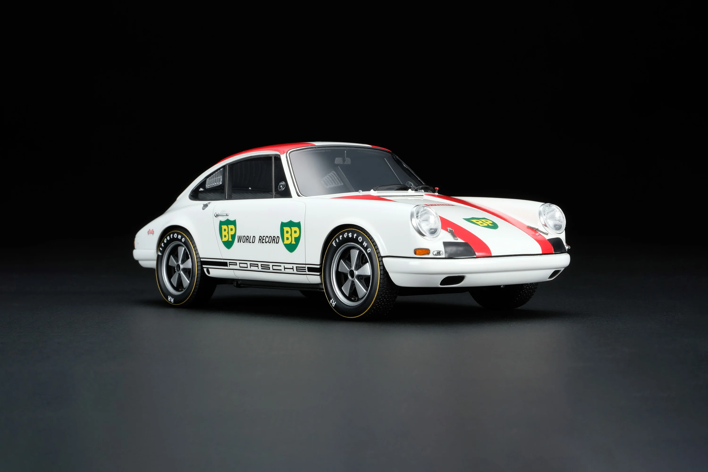 Porsche 911 R - 1967 BP World Record - Image 2