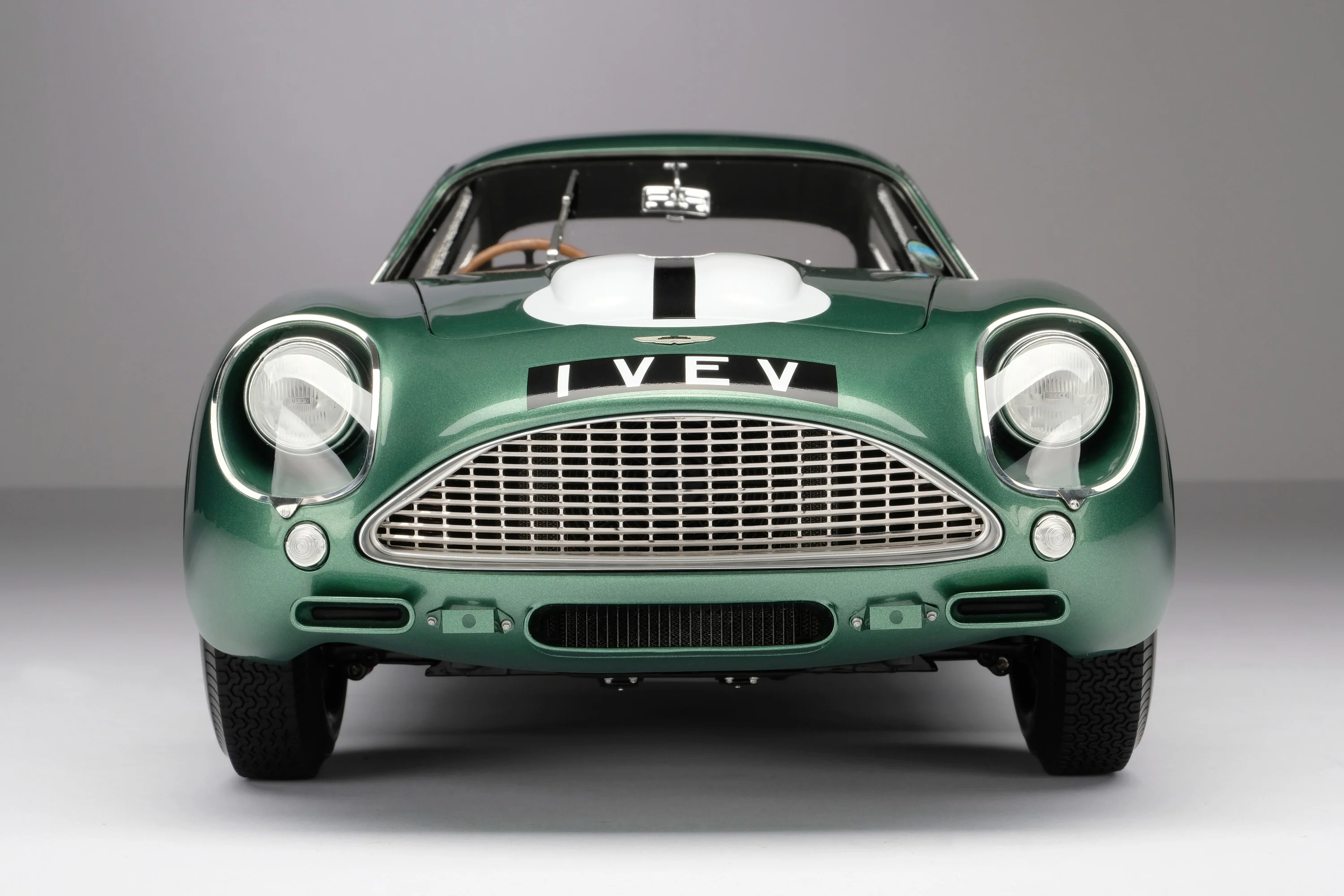 Aston Martin DB4 GT Zagato - 1961 Goodwood TT - Salvadori - Image 8