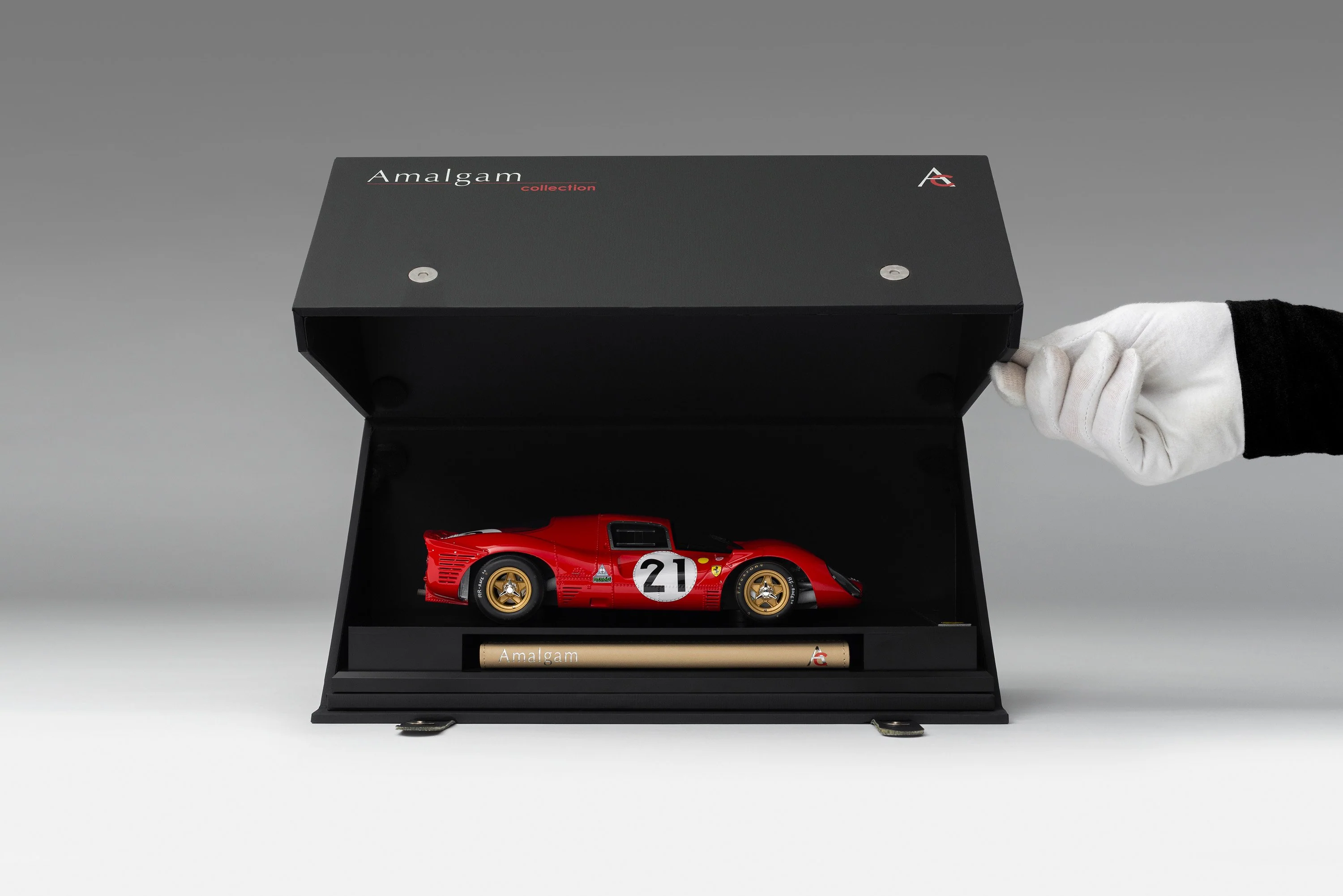 Ferrari 330 P4 - 1967 Le Mans - 2nd Place - Class Winner - Image 5