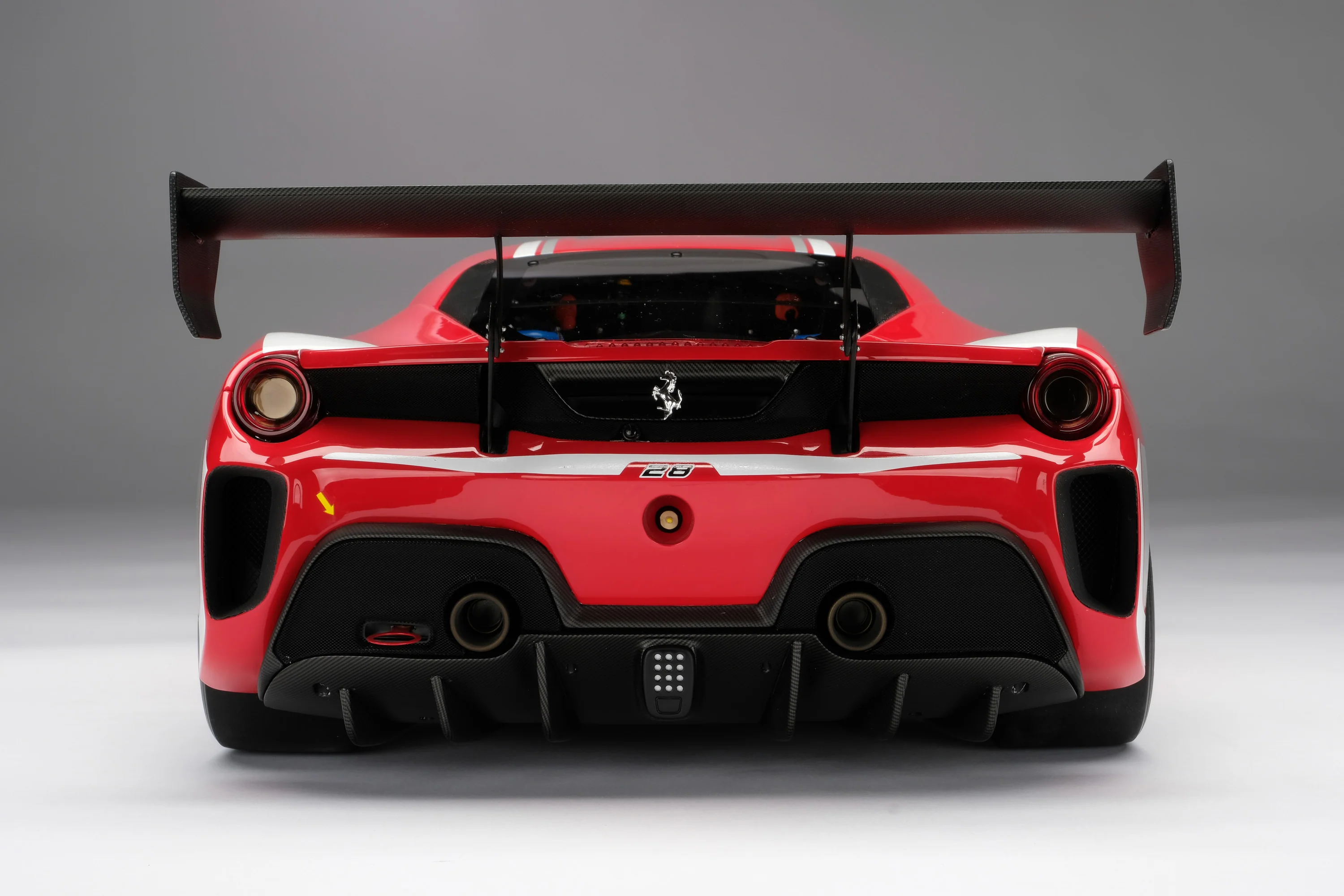 Ferrari 488 Challenge Evo (2020) - Image 8