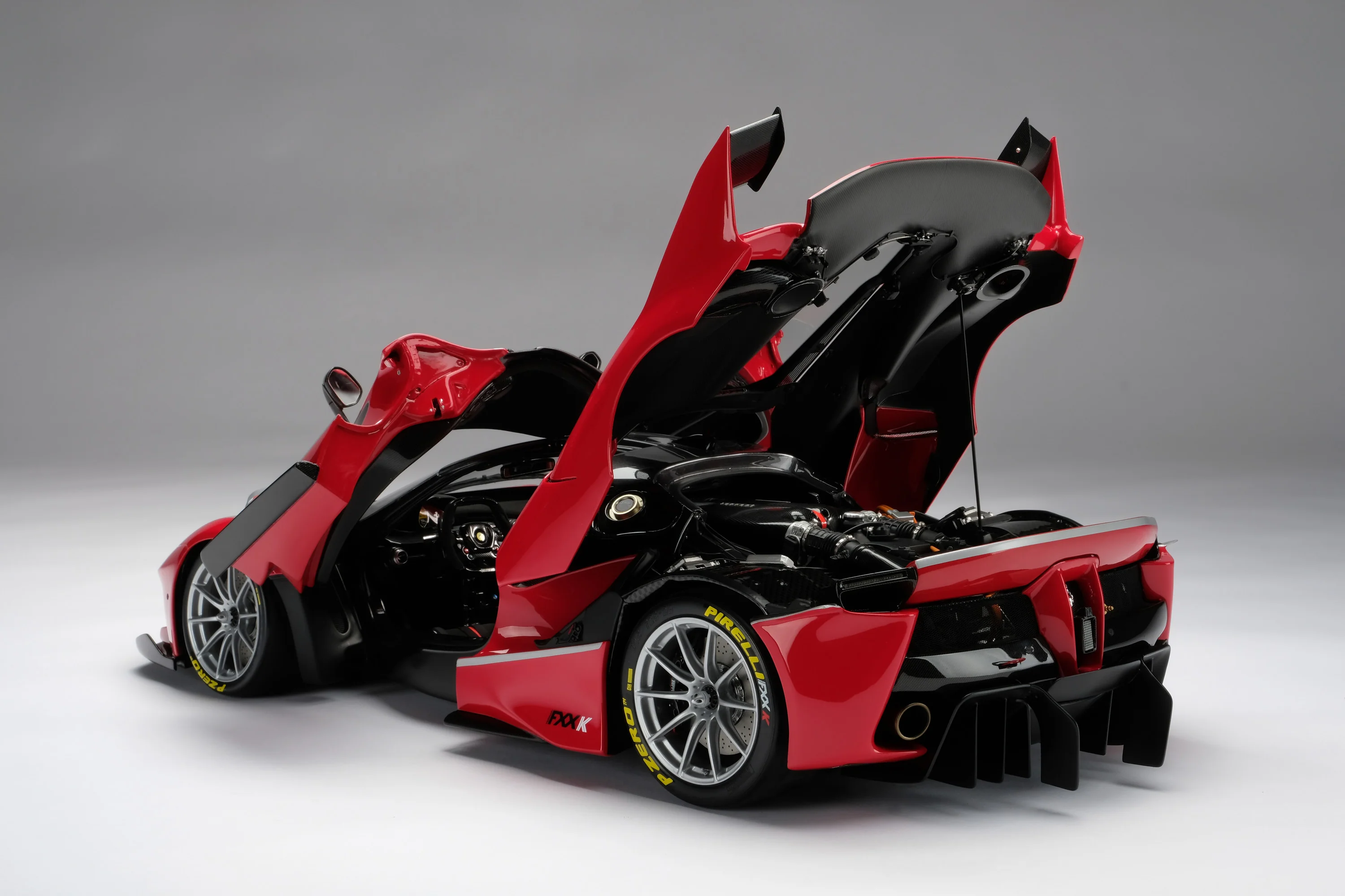 Ferrari FXX K (2014) - Image 17