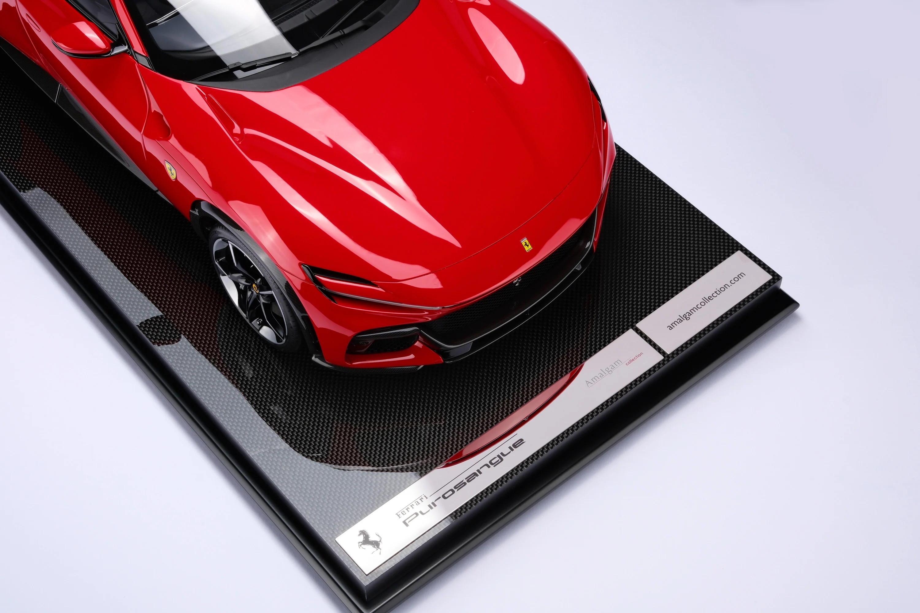 Ferrari Purosangue (2023) - Image 18