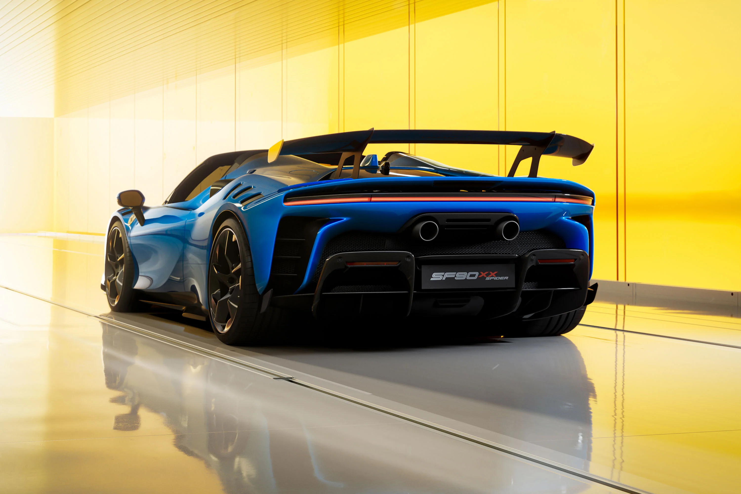 Ferrari SF90 XX Spider (2023) - Image 33