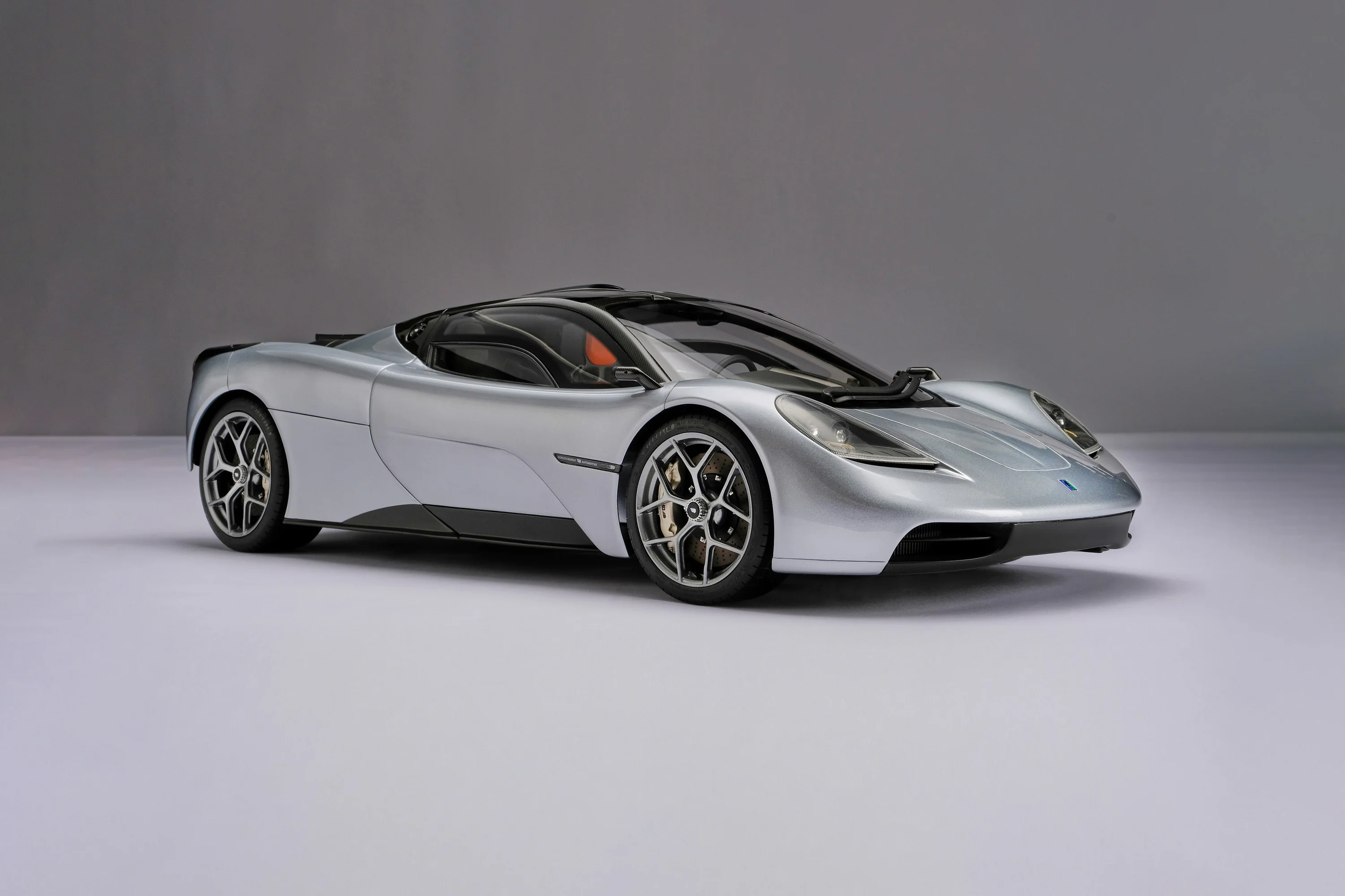 Gordon Murray Automotive T.50 (2023) - Image 2