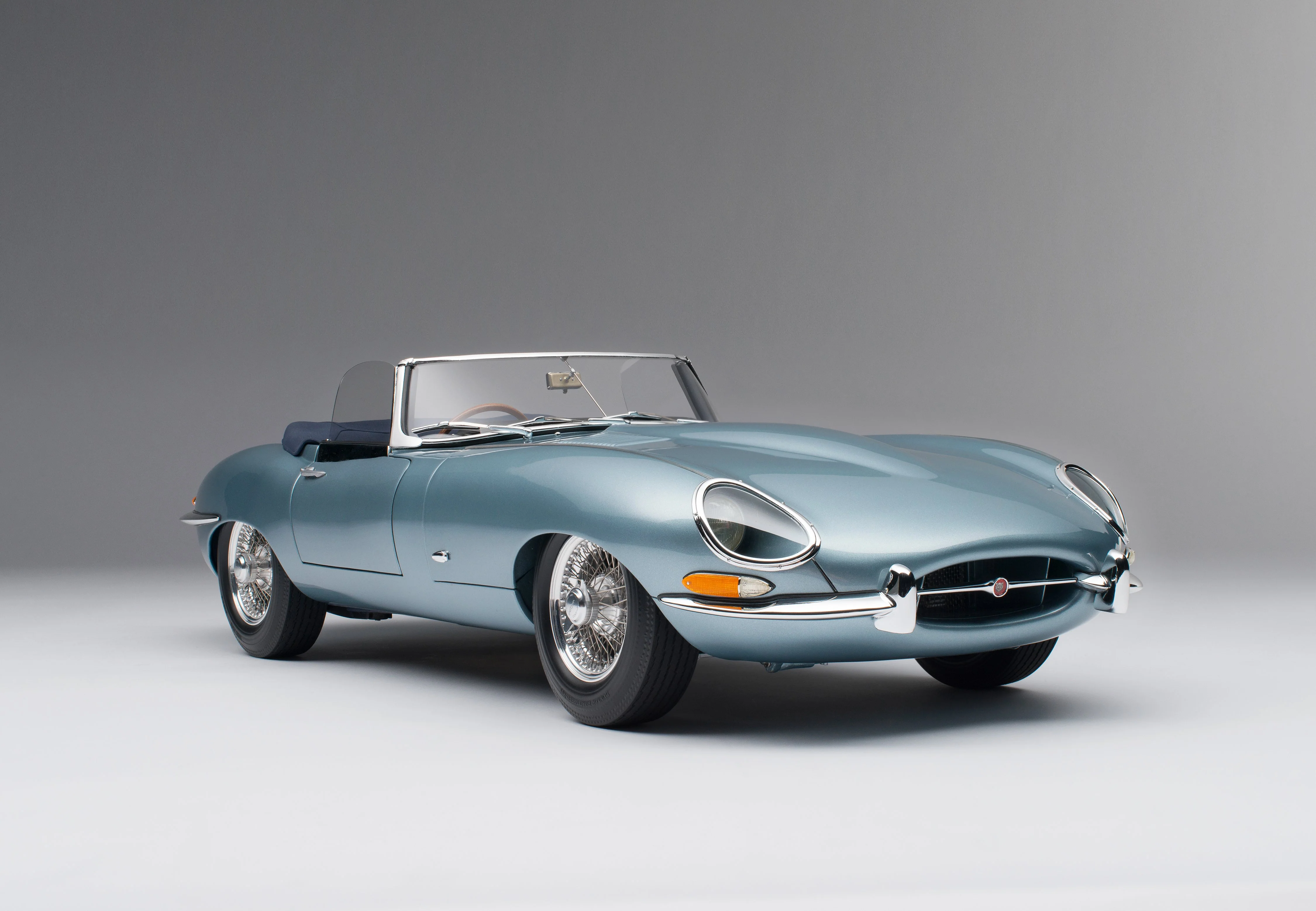 Jaguar E-type Roadster (1961)