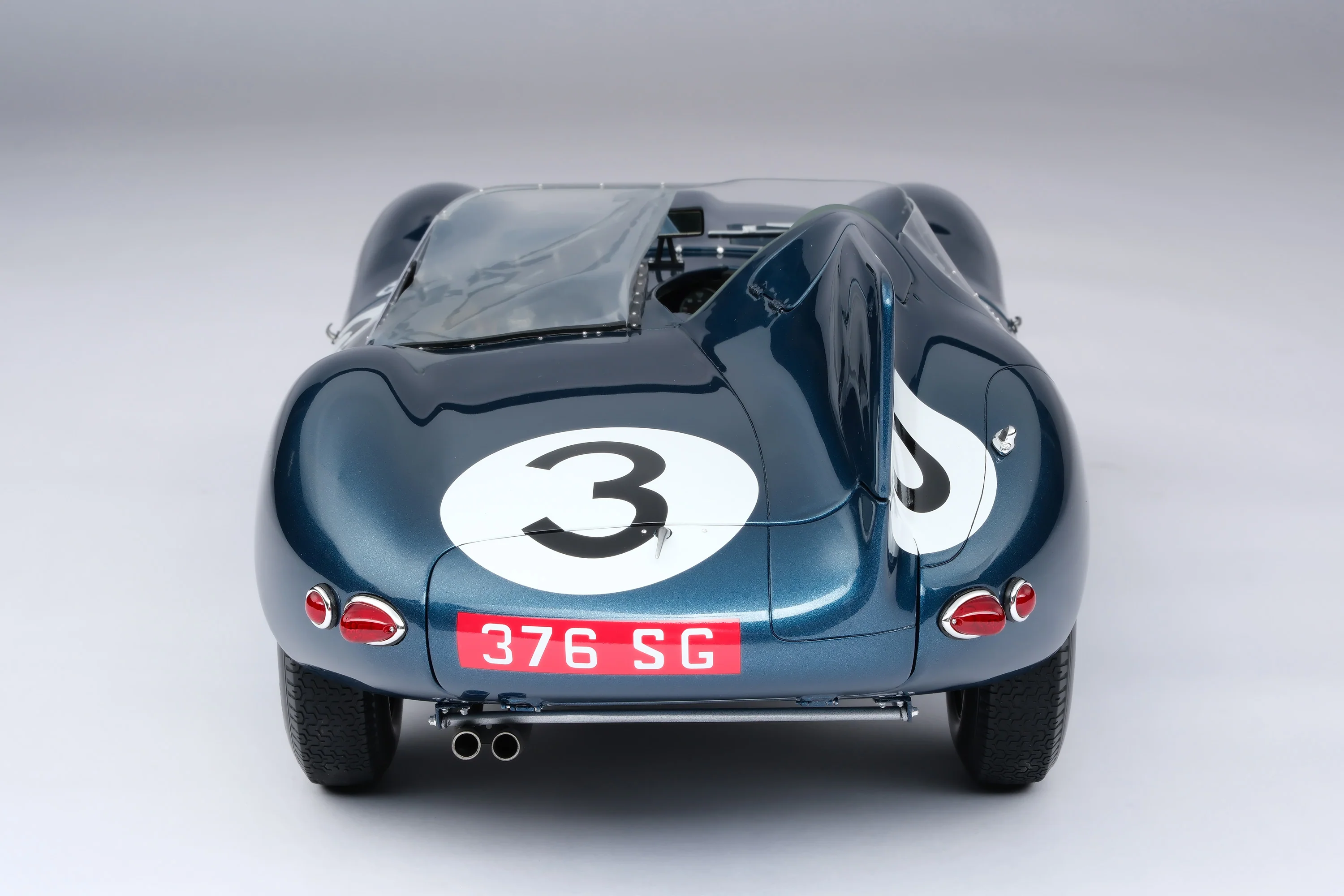Jaguar D-type Ecurie Ecosse - 1957 Le Mans Winner - Image 6