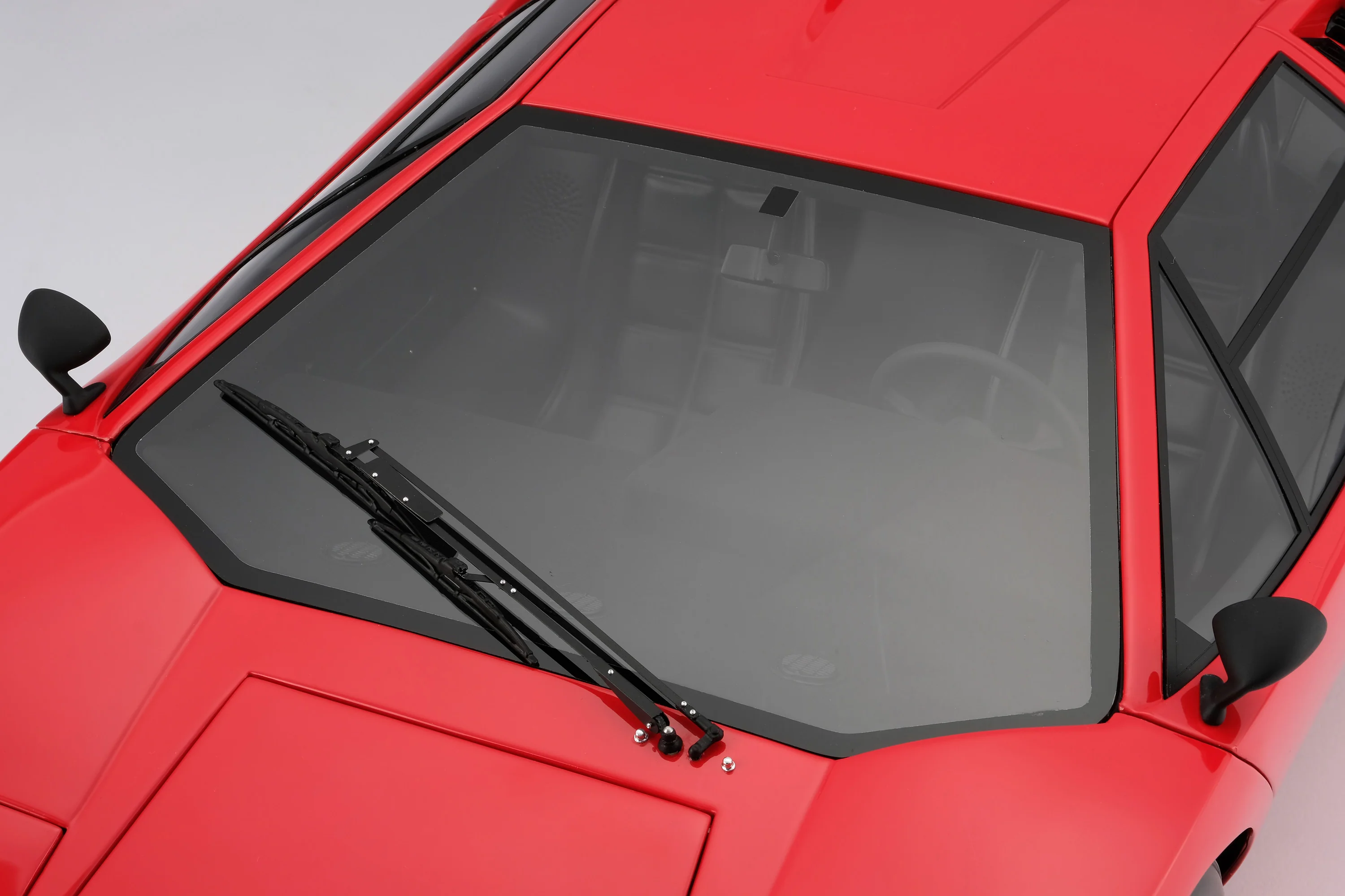 Lamborghini Countach LP400 (1974) in Rosso at 1:8 scale - Image 12