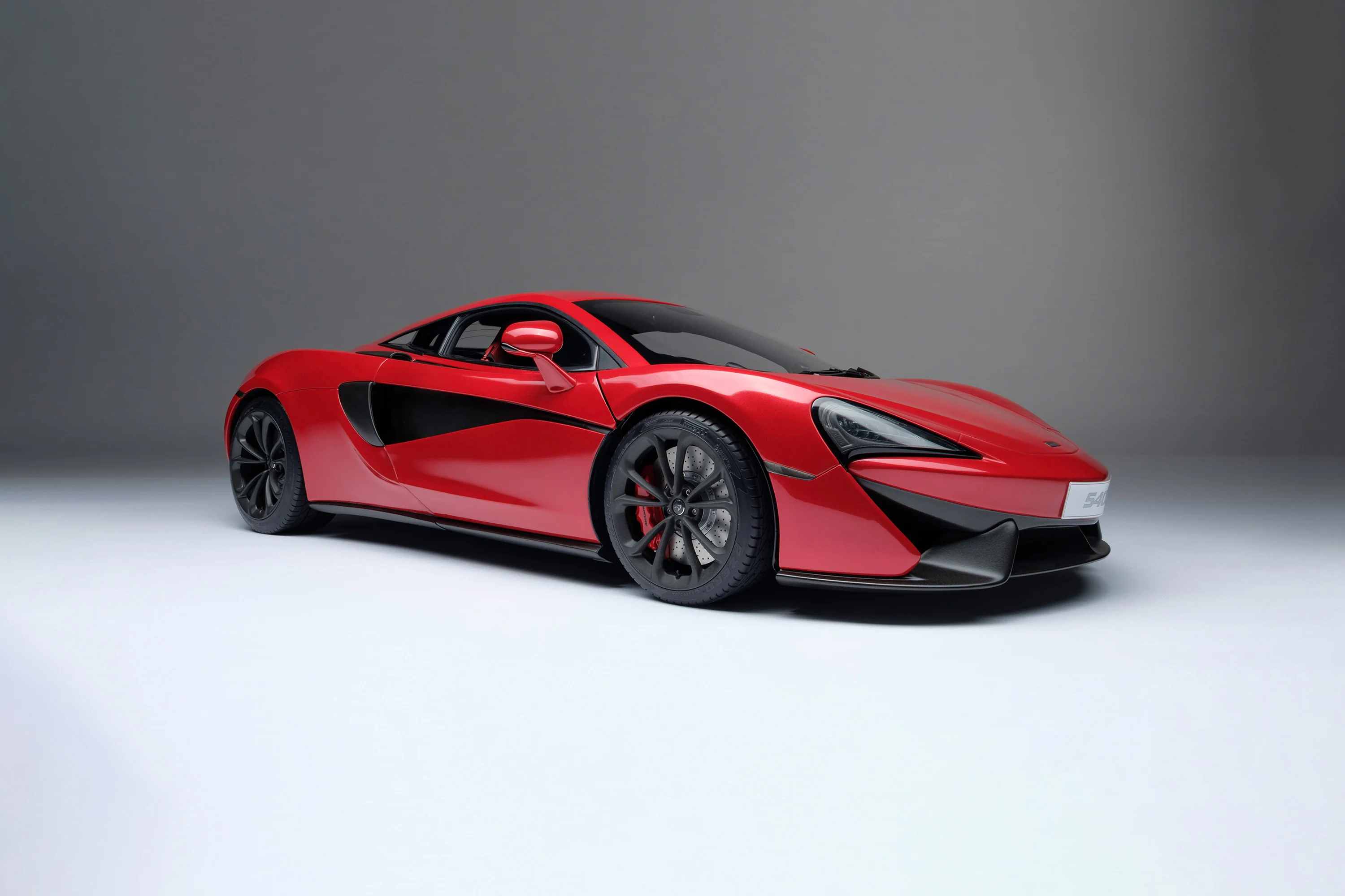 McLaren 540C (2015) - Image 2