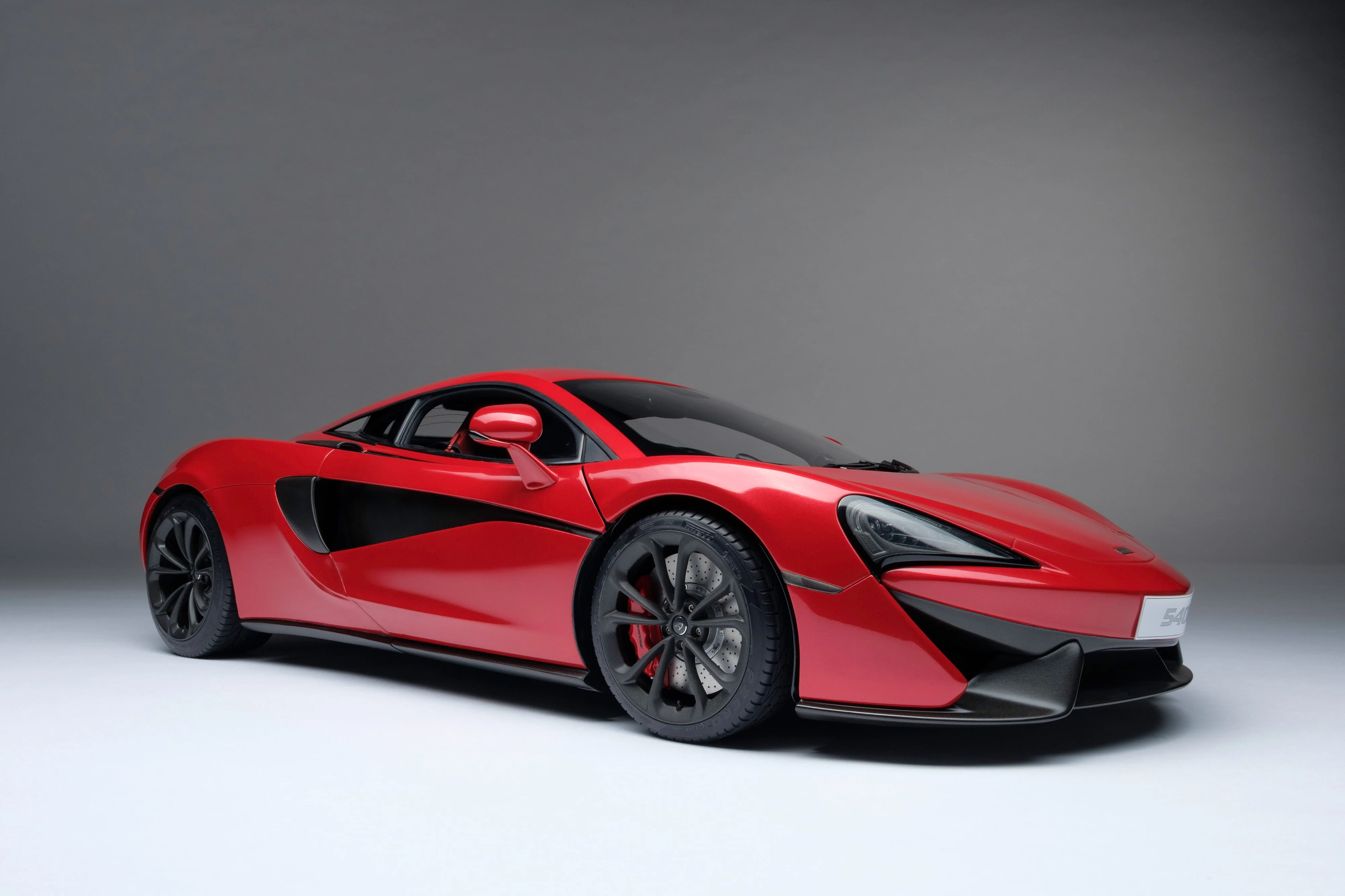 McLaren 540C (2015) - Image 6