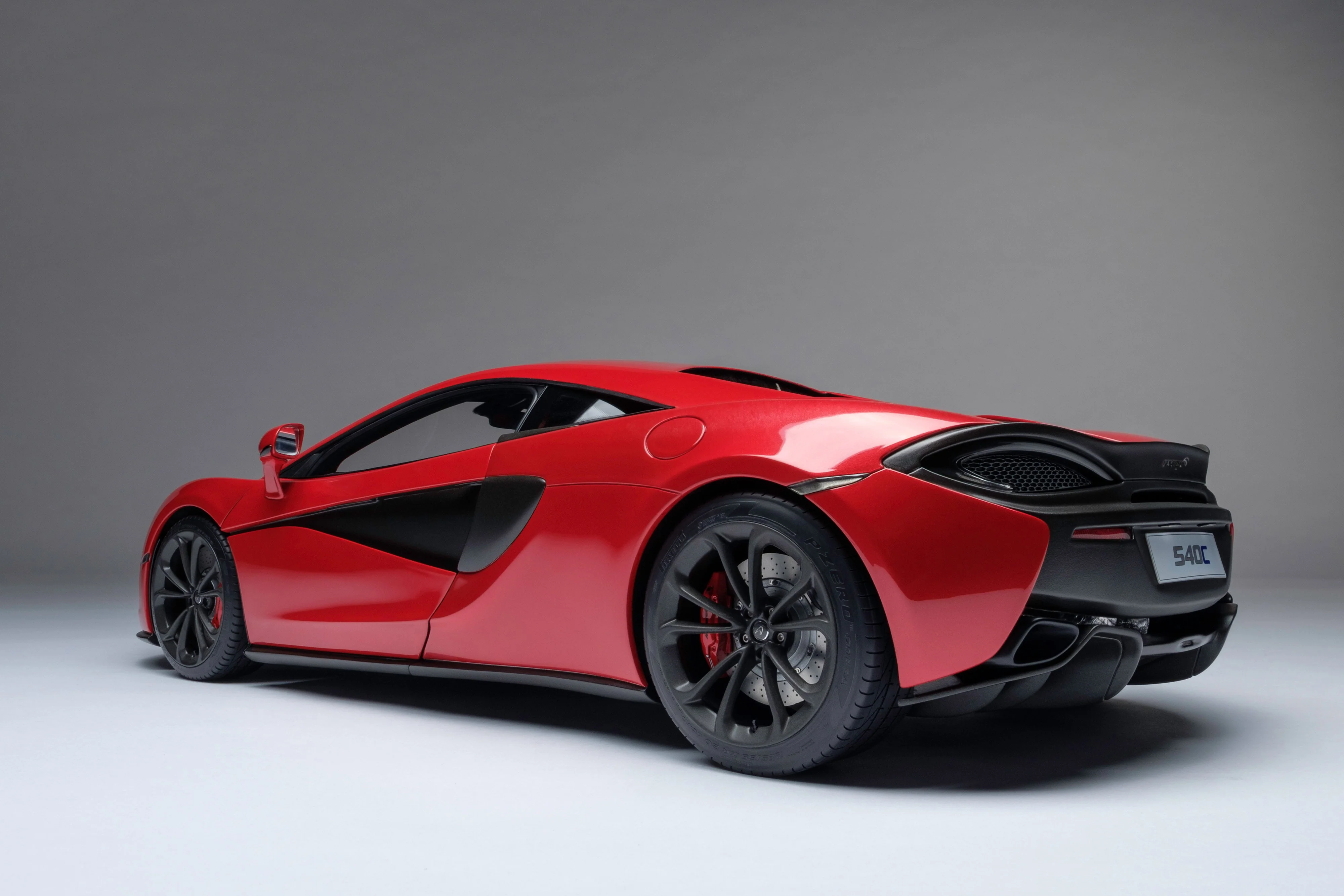 McLaren 540C (2015) - Image 9