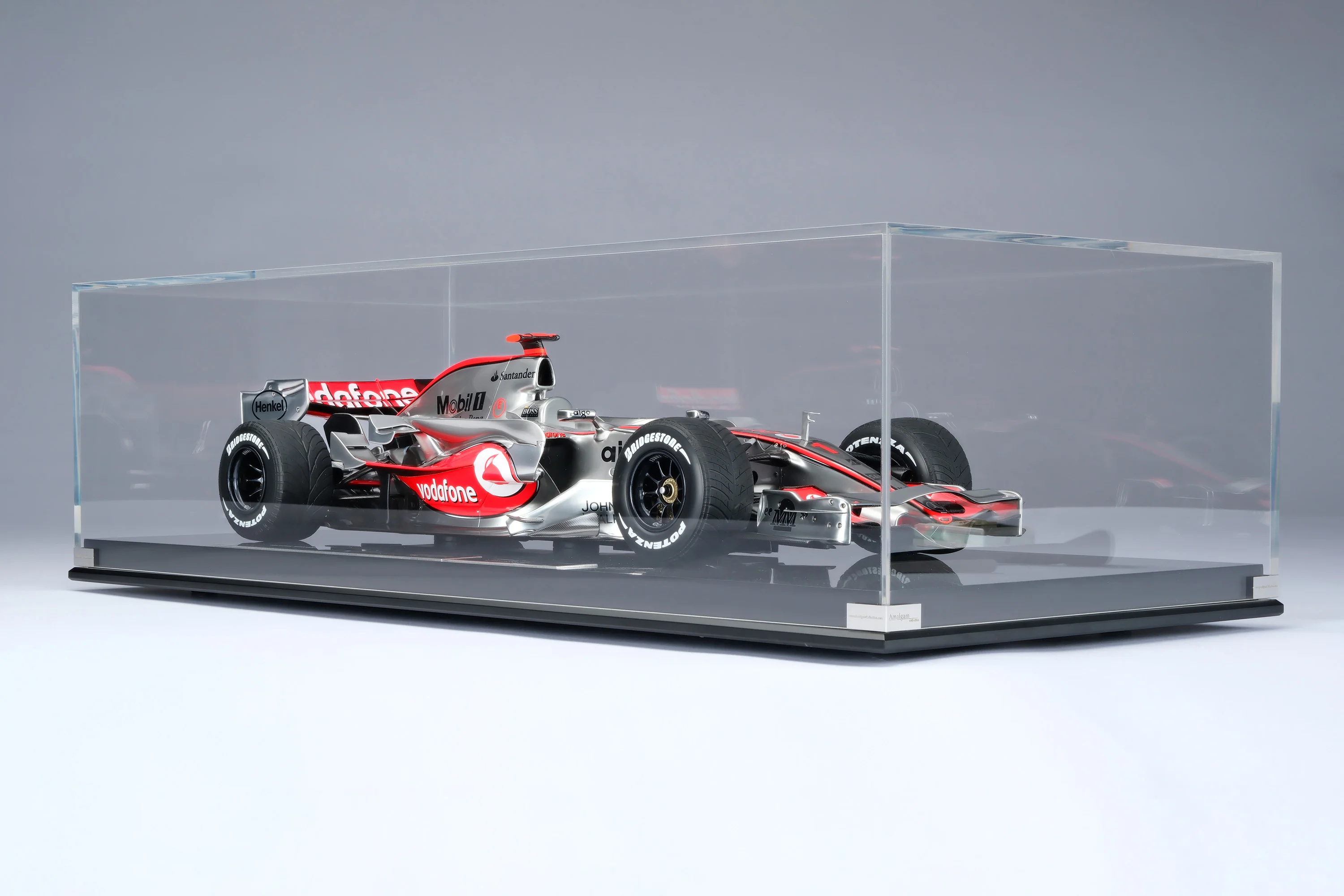 McLaren MP4-22 - 2007 European Grand Prix - Alonso - Image 16