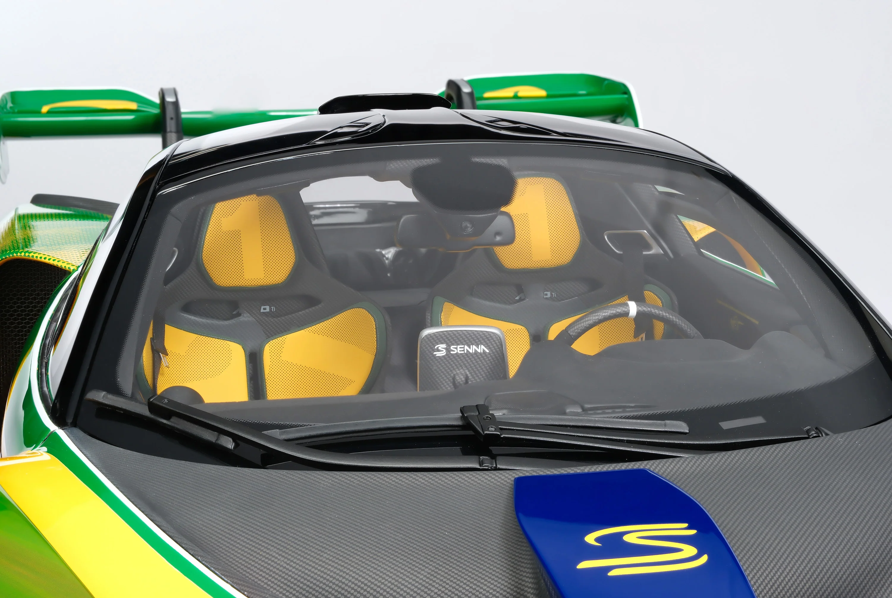 McLaren Senna in Senna Sempre Livery (2024) - Image 15
