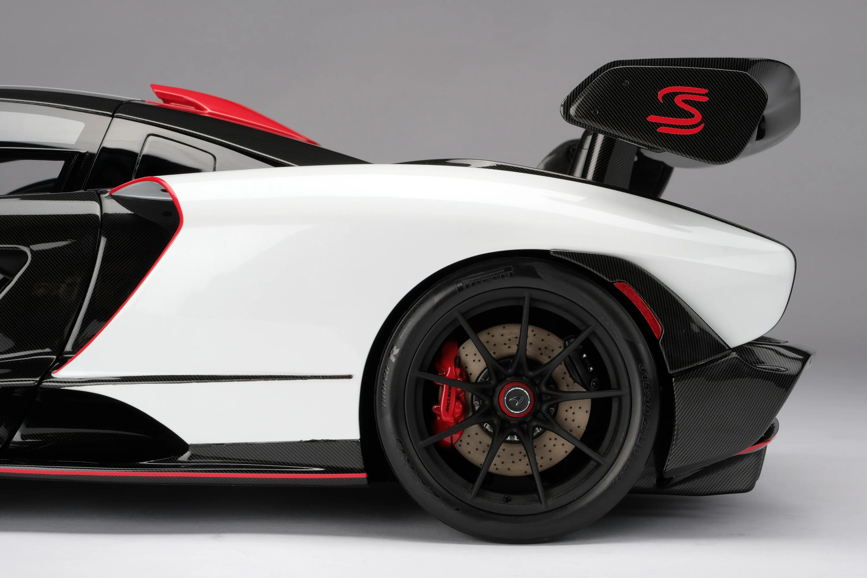 McLaren Senna - Tailor Made - Image 25