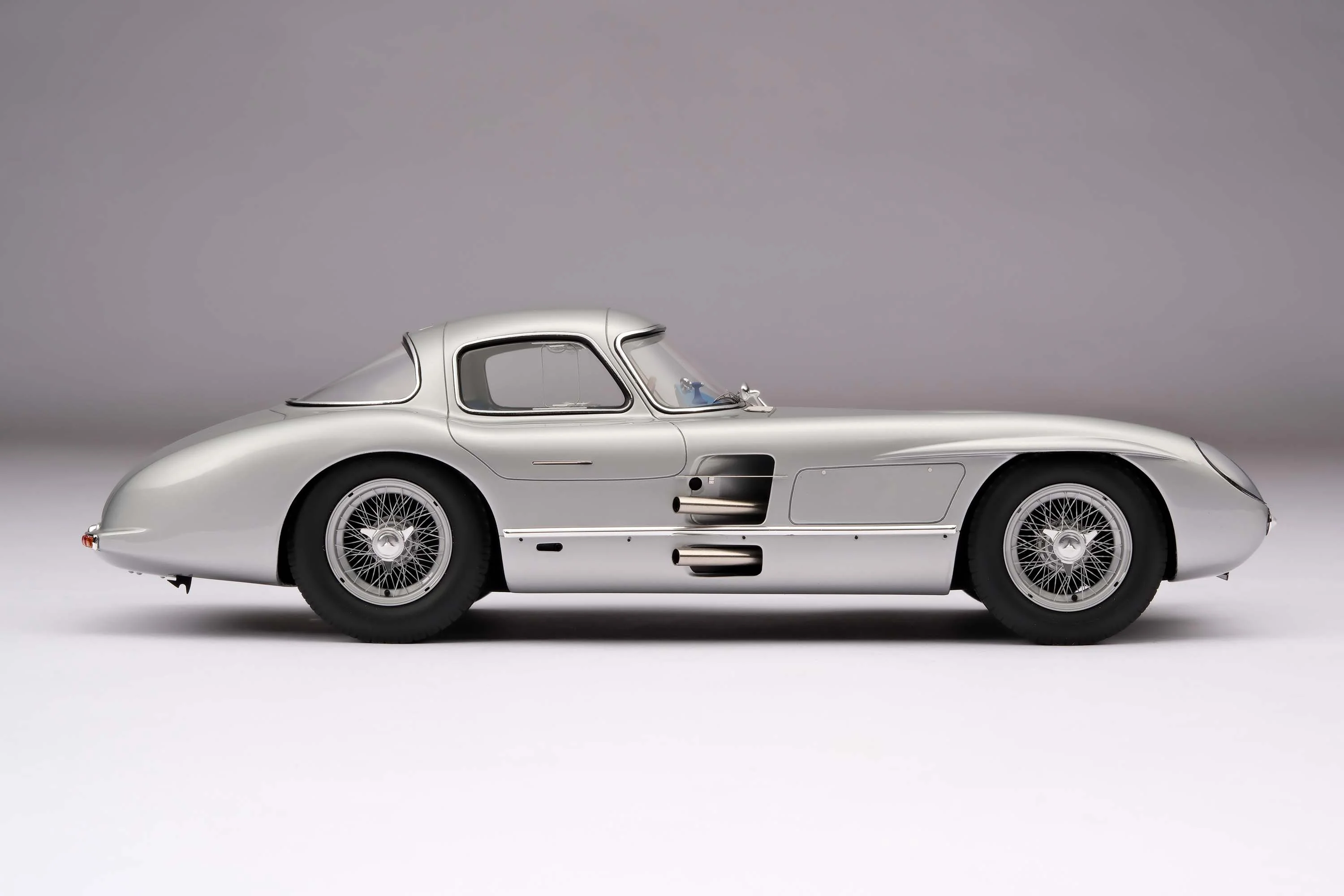 Mercedes-Benz 300 SLR Uhlenhaut Coupe - Image 7
