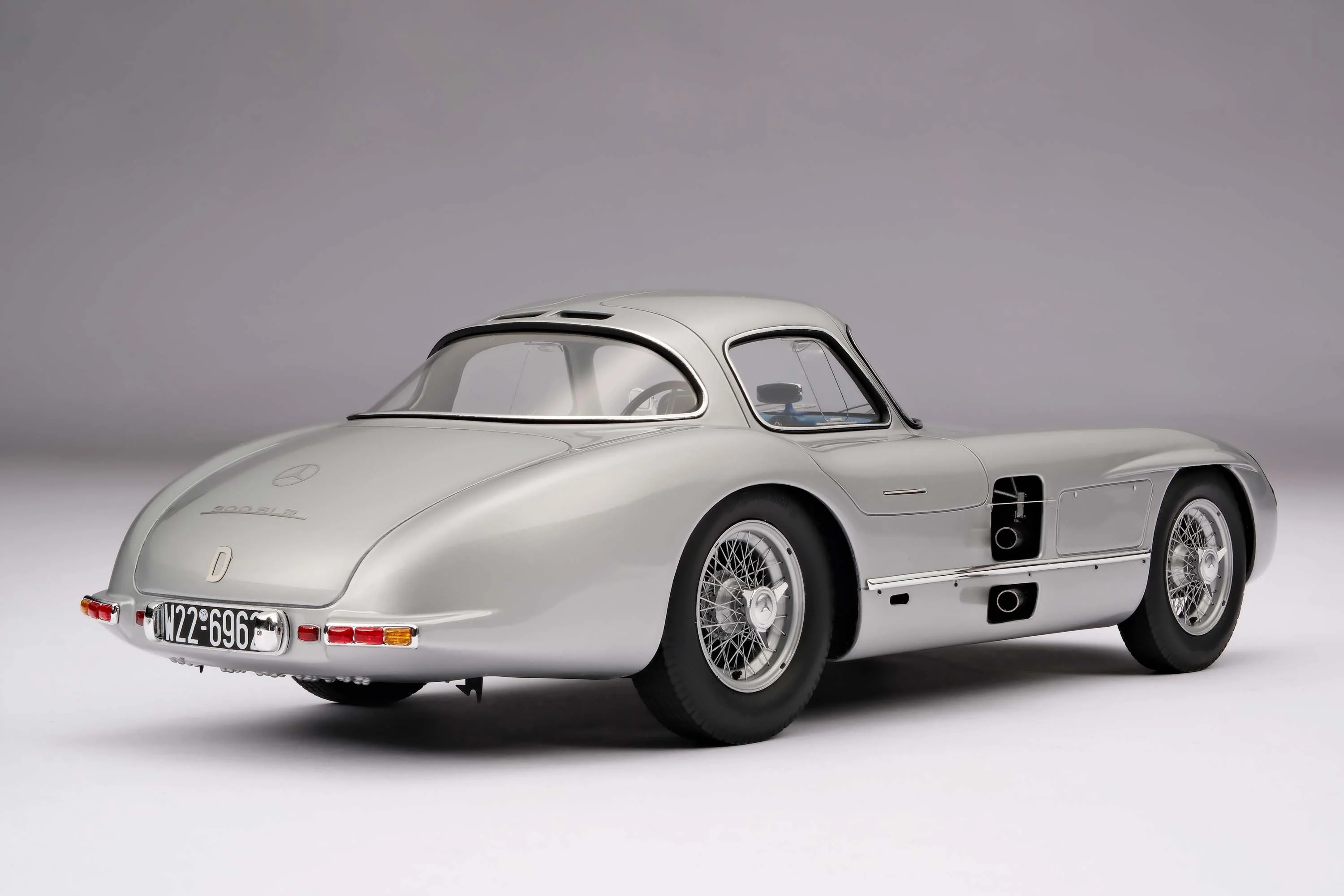Mercedes-Benz 300 SLR Uhlenhaut Coupe - Image 8