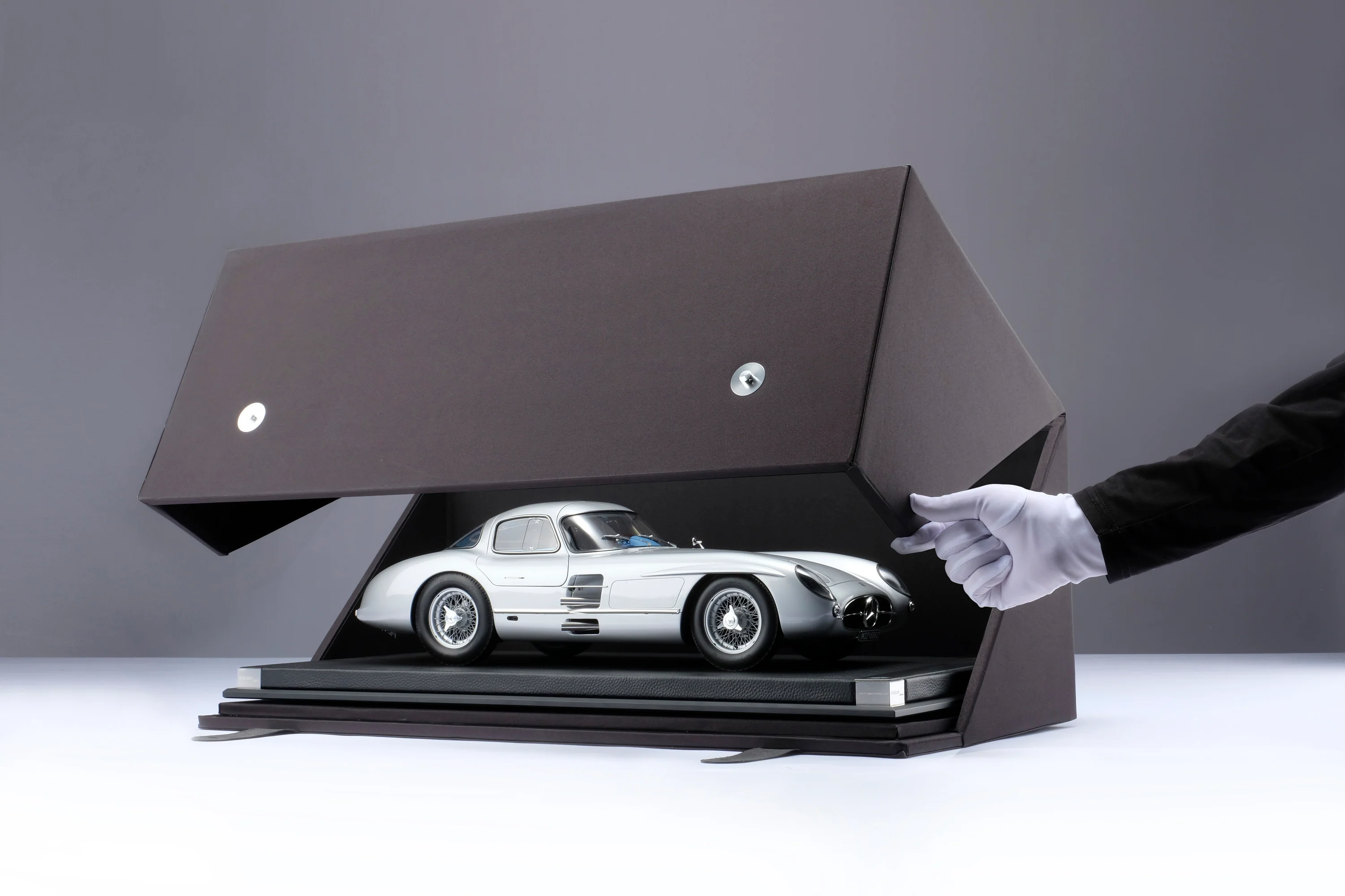 Mercedes-Benz 300 SLR Uhlenhaut Coupe (1955) - Image 23