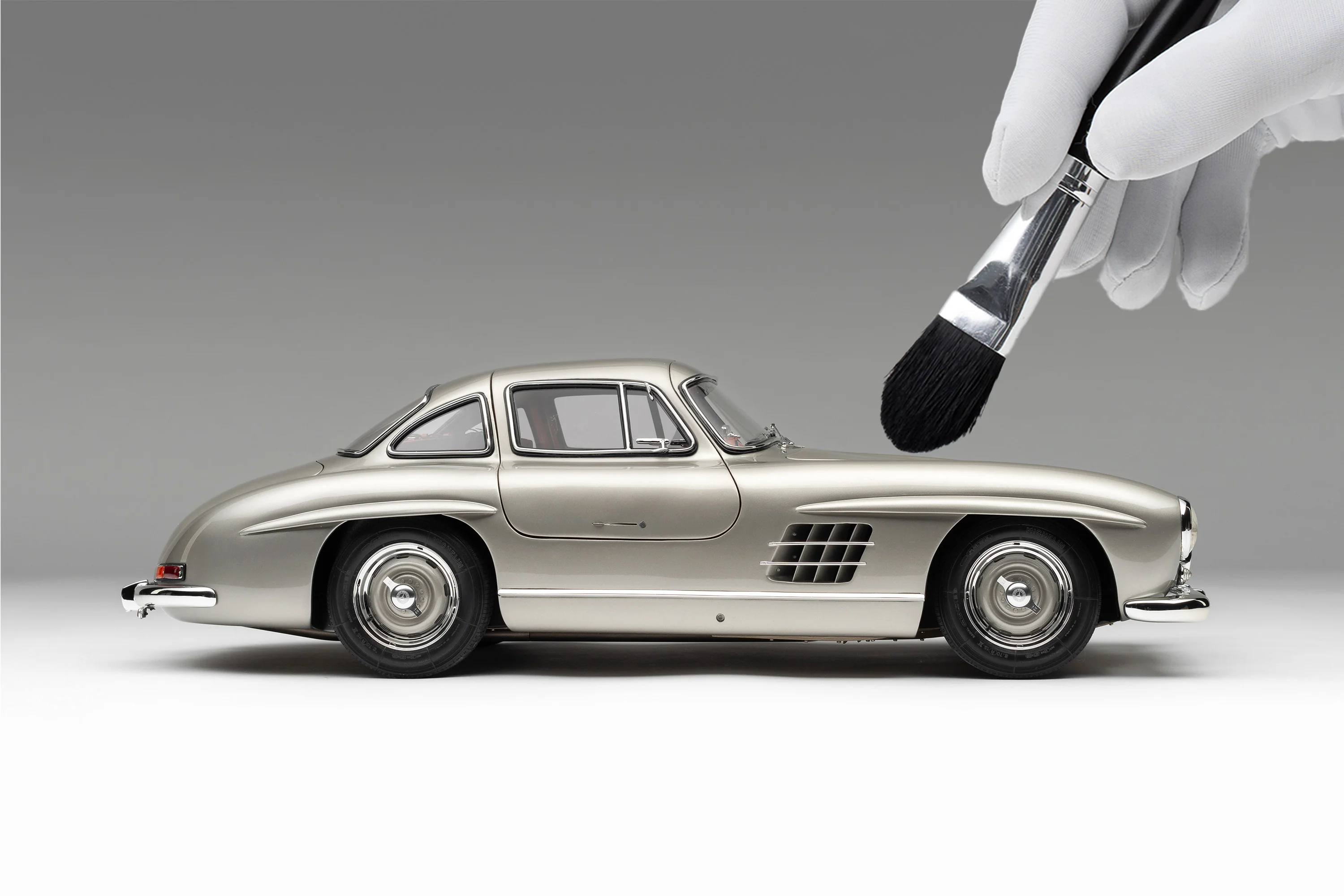Mercedes-Benz 300 SL Gullwing - Image 3
