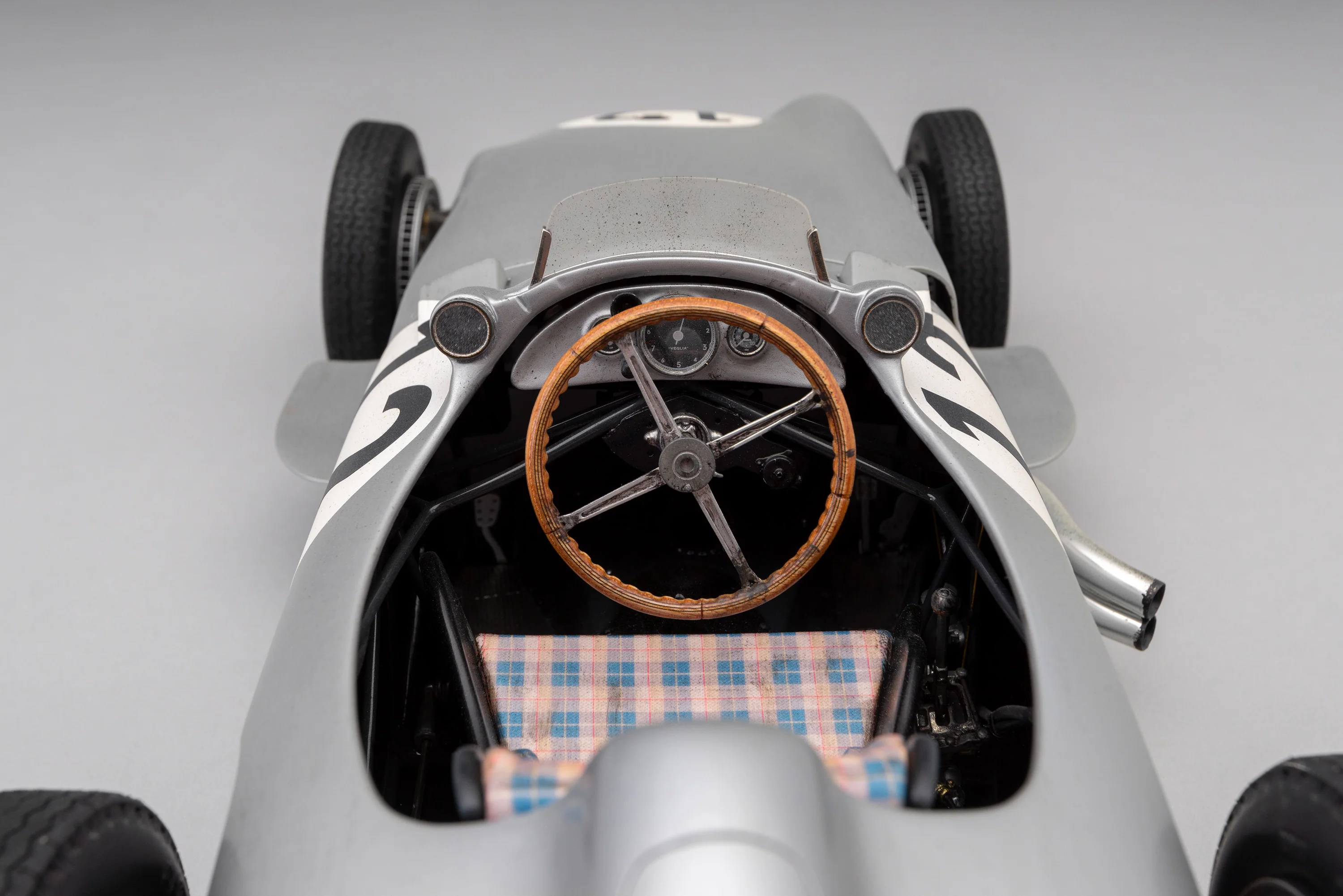 Mercedes-Benz W196 Monoposto - 1955 British Grand Prix Winner - Moss - Race Weathered - Image 16