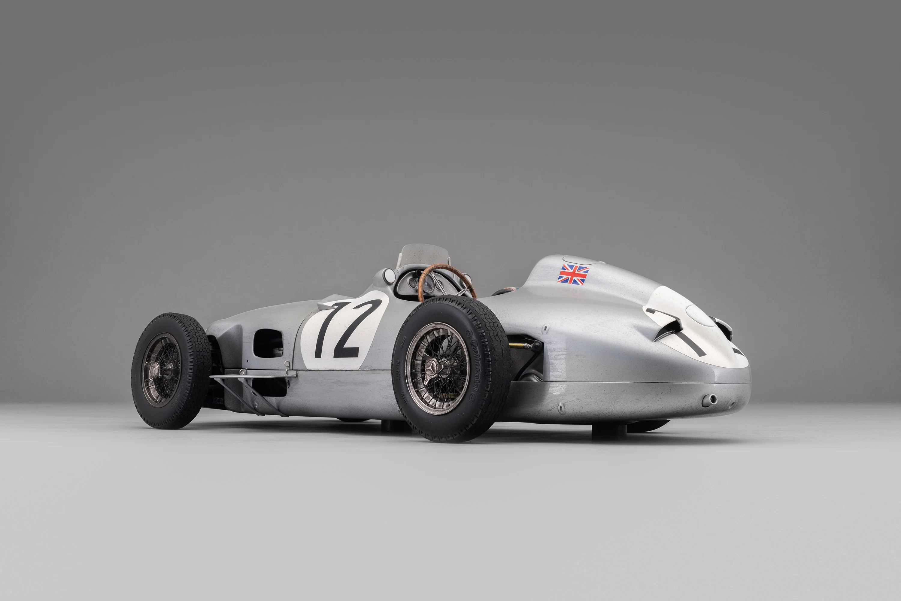 Mercedes-Benz W196 Monoposto - 1955 British Grand Prix Winner - Moss - Race Weathered - Image 17