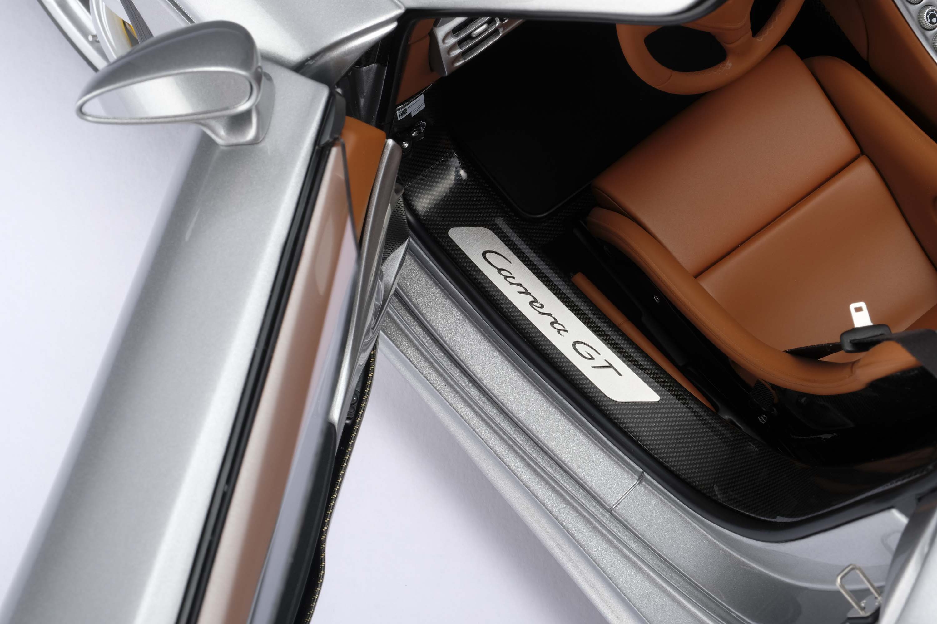Porsche Carrera GT (2003) - Image 25