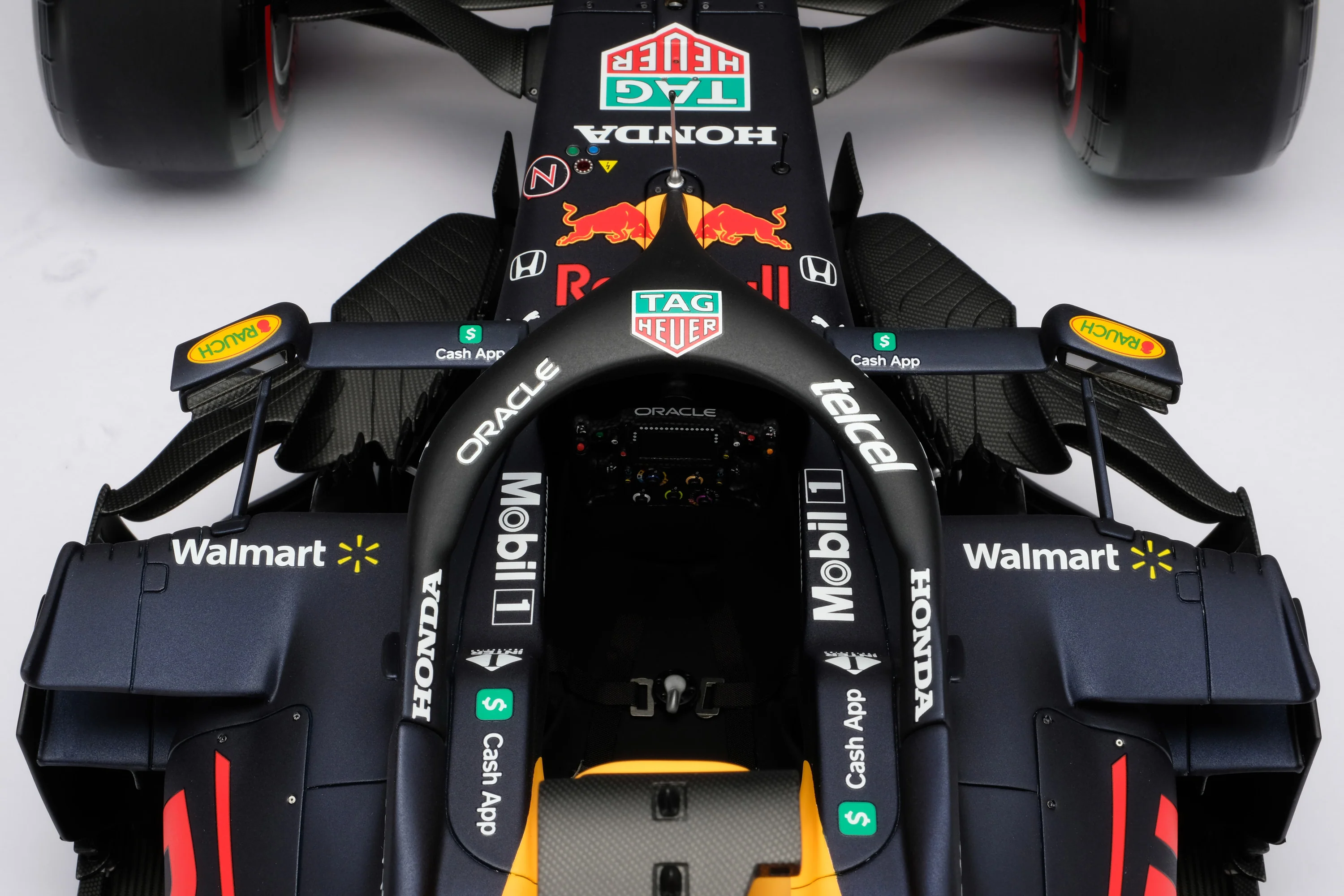 Red Bull Racing Honda RB16B - 2021 Abu Dhabi Grand Prix - Image 19