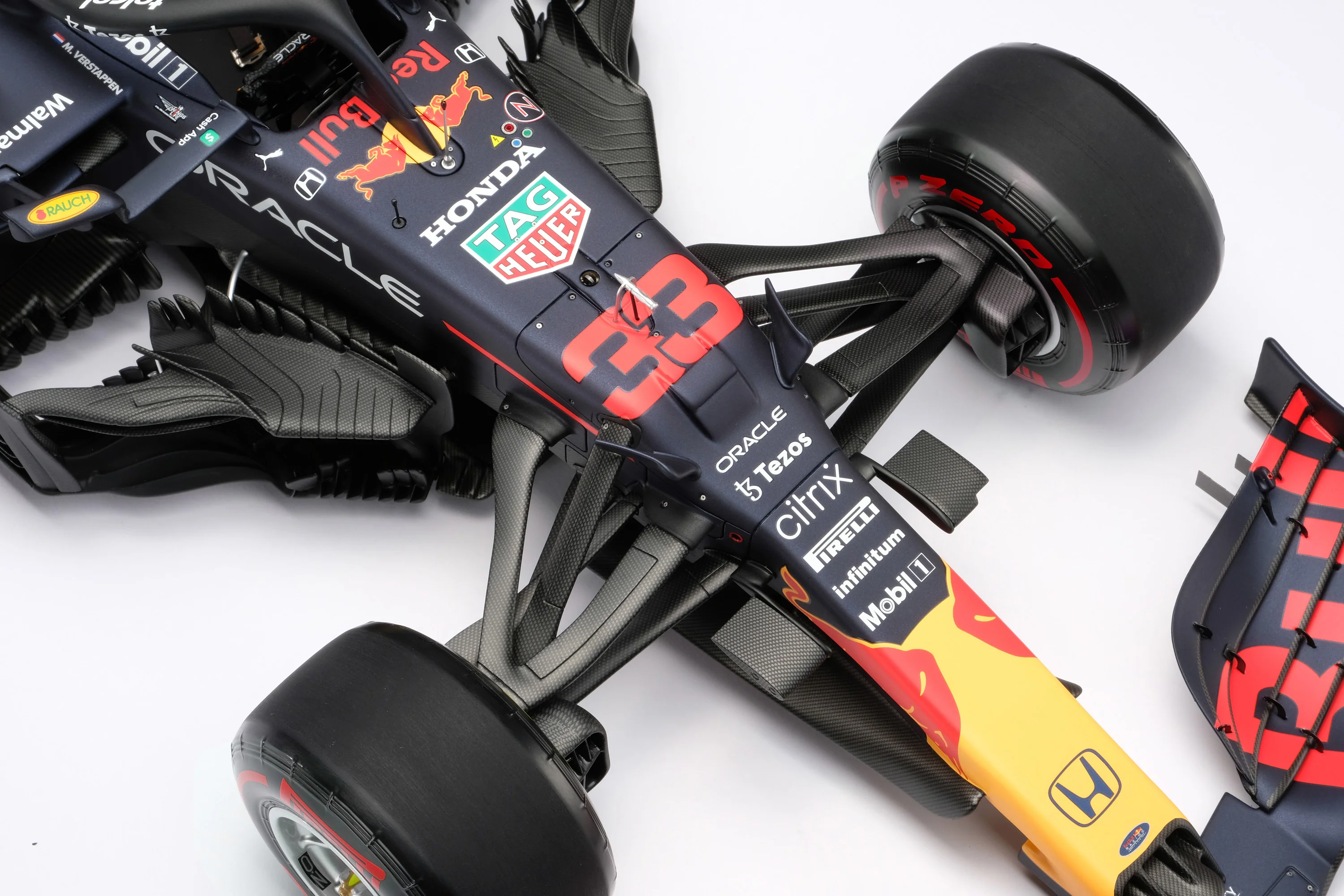 Red Bull Racing Honda RB16B - 2021 Abu Dhabi Grand Prix - Image 23