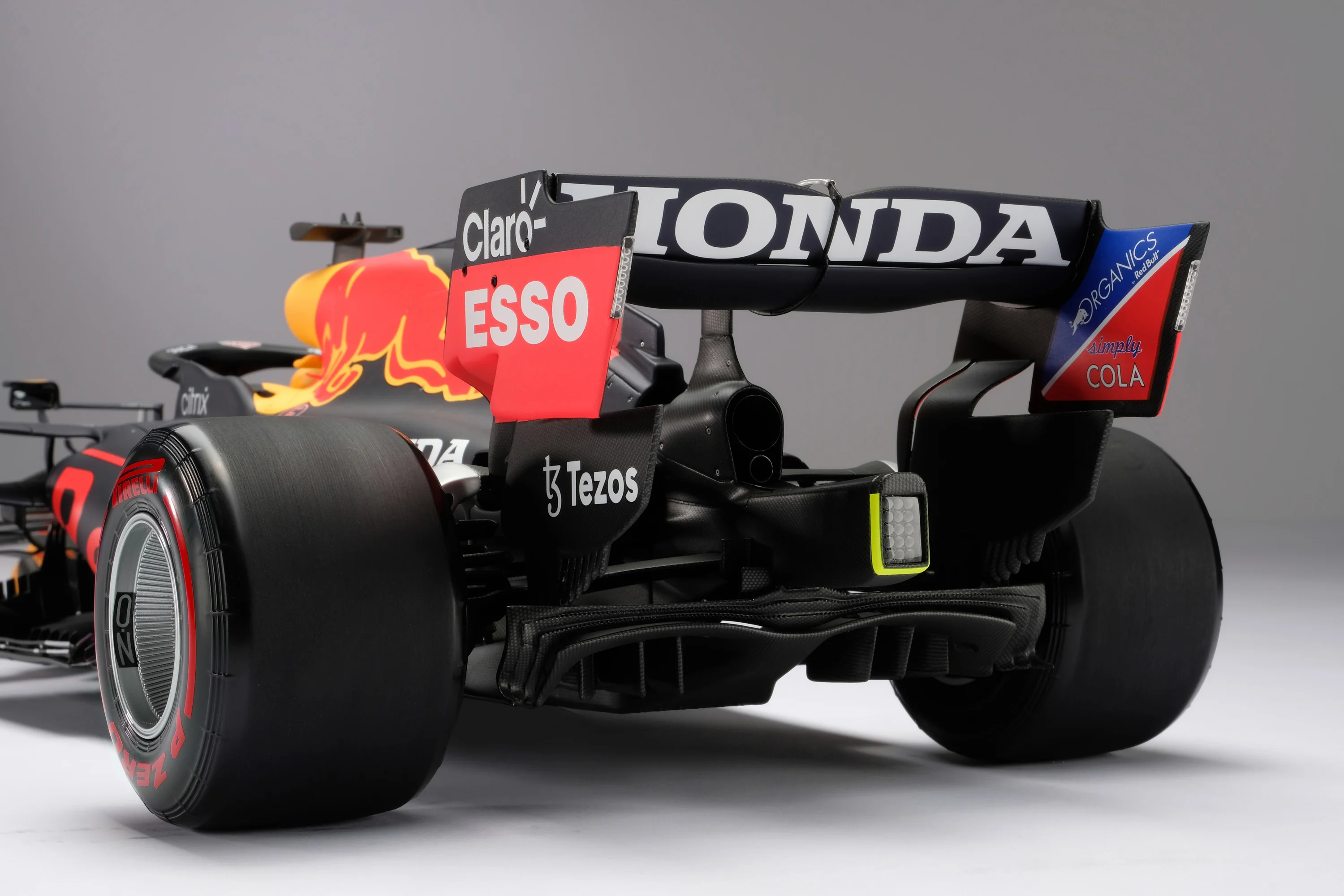 Red Bull Racing Honda RB16B - 2021 Abu Dhabi Grand Prix - Image 26